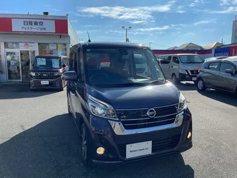 Nissan Dayz Roox