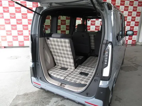 Honda N-BOX Joy