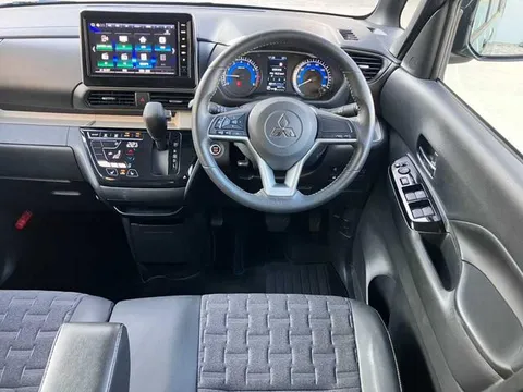 Mitsubishi Delica Mini