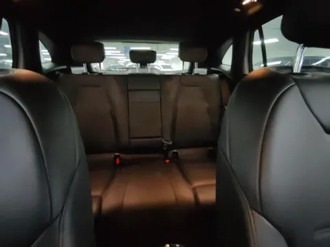 Mercedes-Benz Mercedes-Benz GLA
