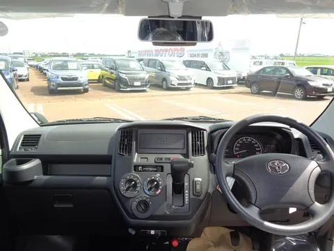 Toyota TownAce Van