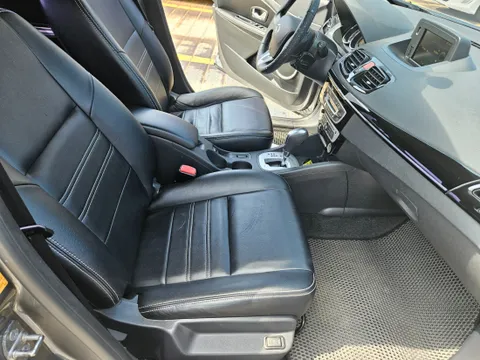 Renault SM3