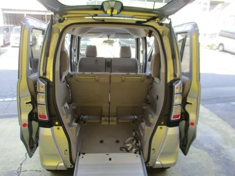 Honda N-BOX Plus