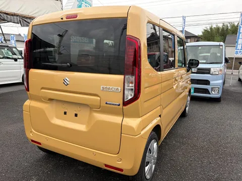 Suzuki Spacia