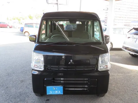 Mitsubishi Minicab Van