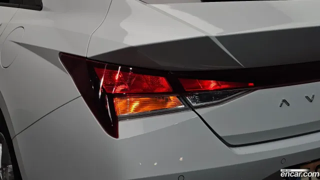 Hyundai Elantra (Avante)