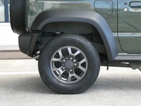 Suzuki Jimny Sierra