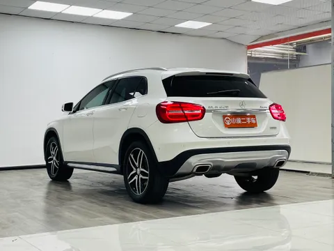 Mercedes-Benz GLA-Class
