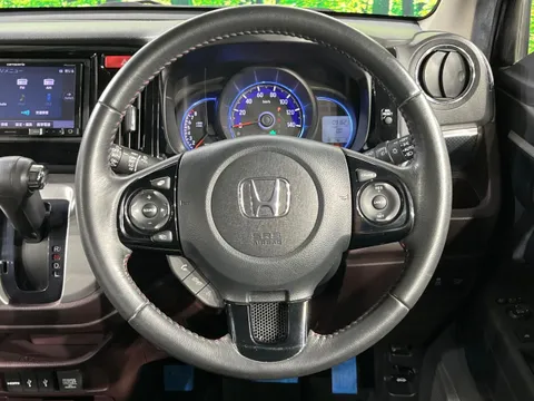 Honda N-WGN Custom