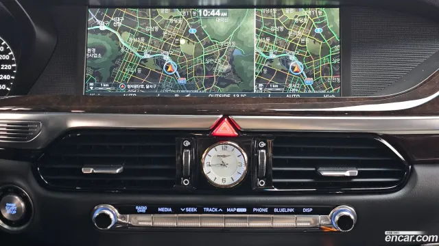 Genesis G90 (EQ900)