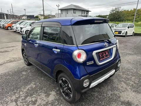 Toyota Pixis Joy