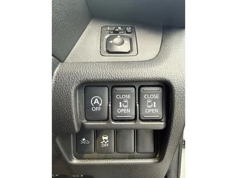 Mitsubishi eK Space Custom