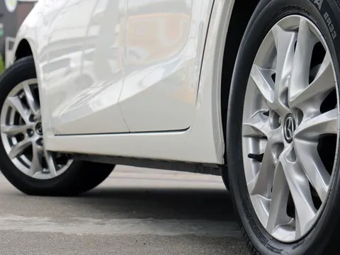 Mazda Axela Sport