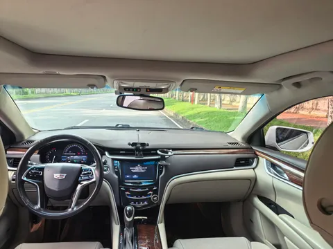 Cadillac XTS