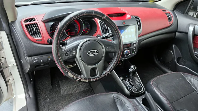 Kia Cerato (Forte)