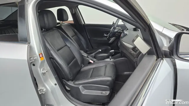 Renault SM3