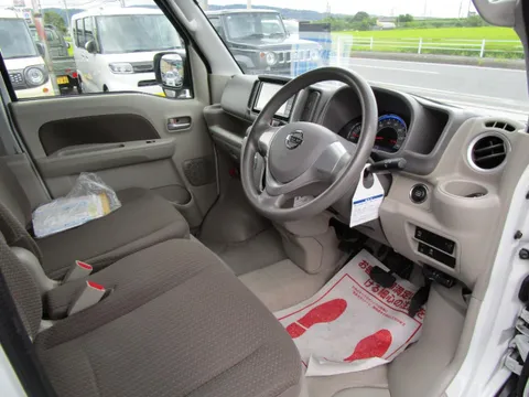 Nissan Clipper Rio