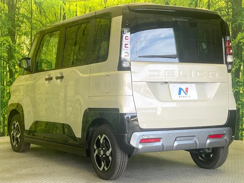 Mitsubishi Delica Mini