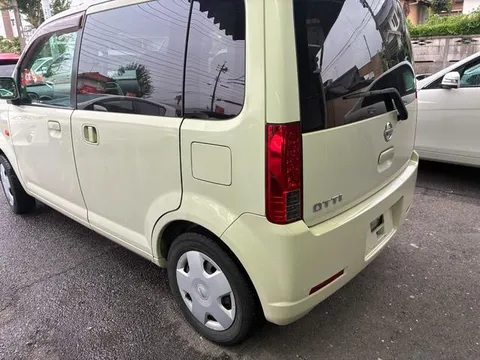 Nissan Otti