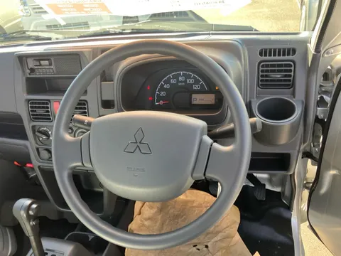 Mitsubishi Minicab Truck