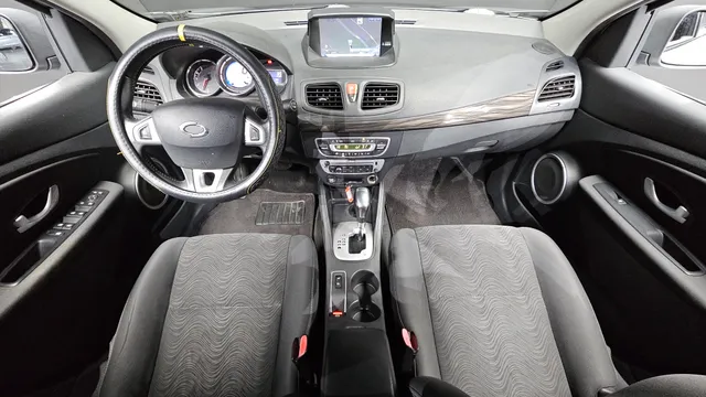 Renault SM3