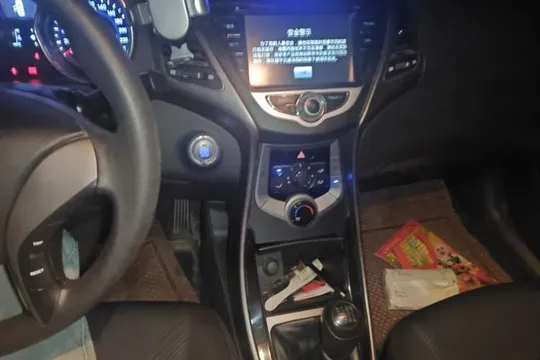 Hyundai Elantra (5th Generation / Langdong)