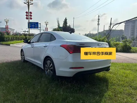 Hyundai Mistra