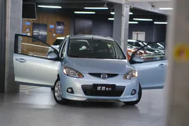 Mazda Mazda 2
