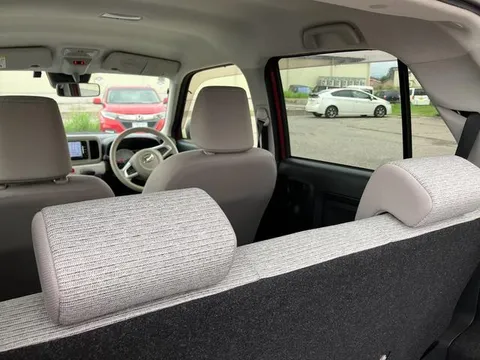 Daihatsu Mira Tocot