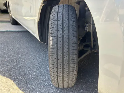 Toyota Pixis Mega