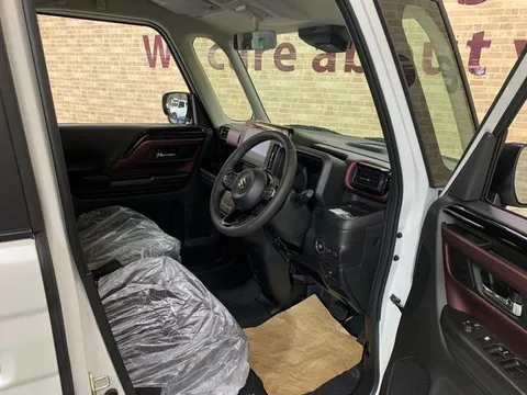 Suzuki Spacia Custom
