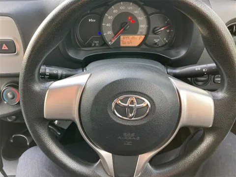Toyota Yaris (Vitz)