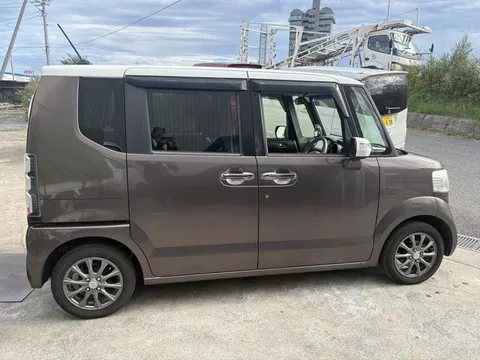 Honda N-BOX Plus