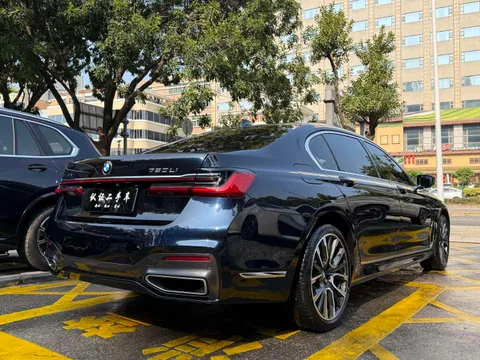 BMW 7-Series
