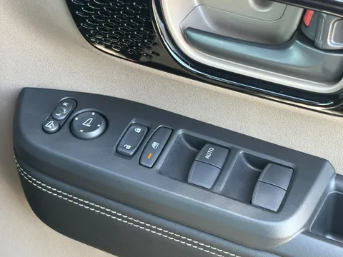 Honda N-BOX Joy