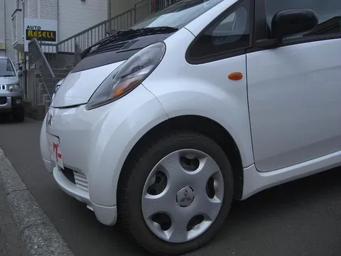Mitsubishi I