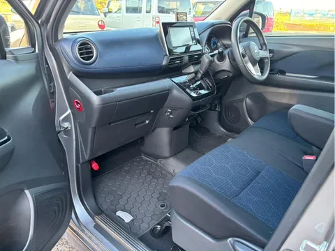Mitsubishi eK X