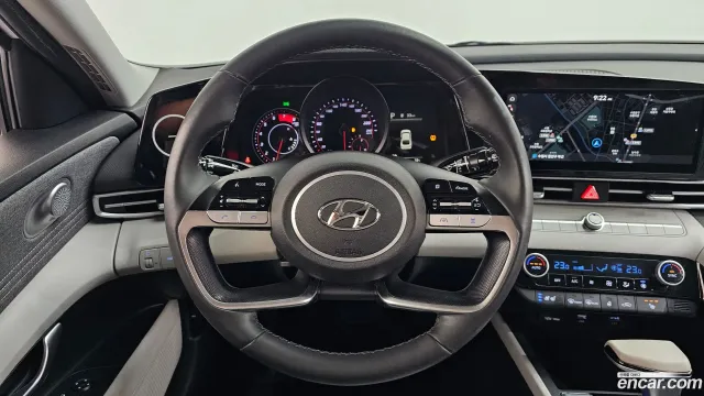 Hyundai Elantra (Avante)