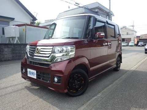 Honda N-BOX Plus Custom