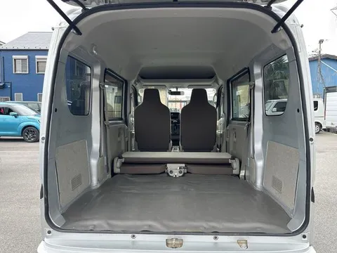 Mitsubishi Minicab Van