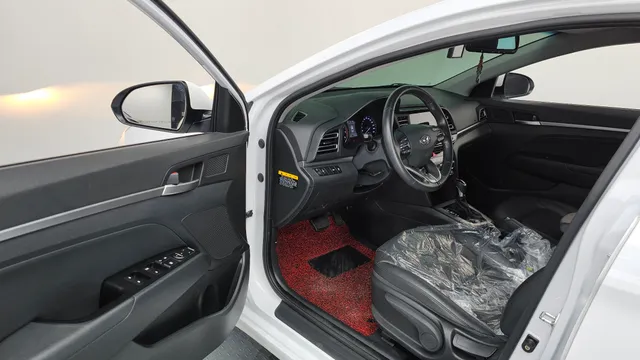 Hyundai Elantra (Avante)
