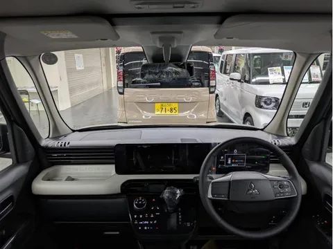 Mitsubishi Delica Mini