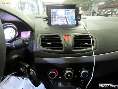 Renault SM3