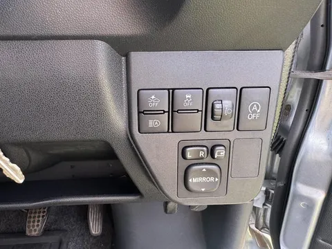 Toyota Pixis Van