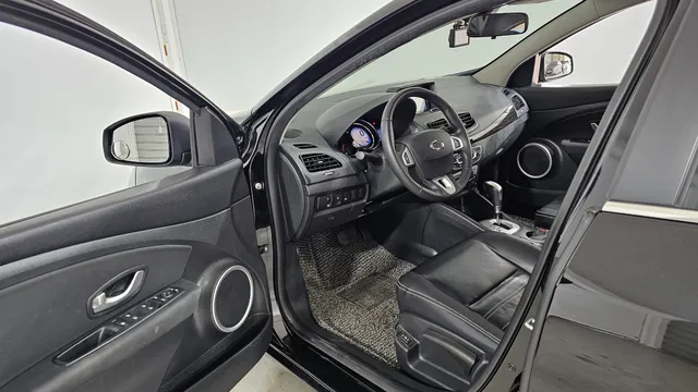 Renault SM3