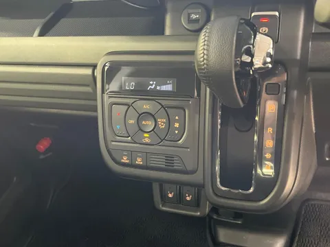 Suzuki Spacia Gear