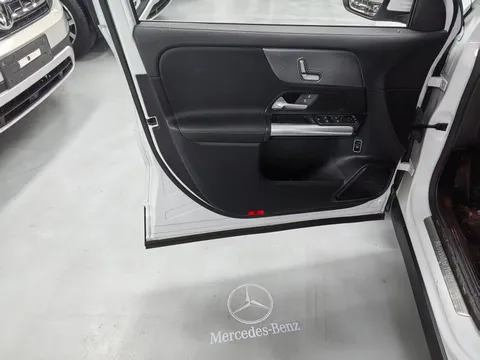Mercedes-Benz Mercedes-Benz GLA