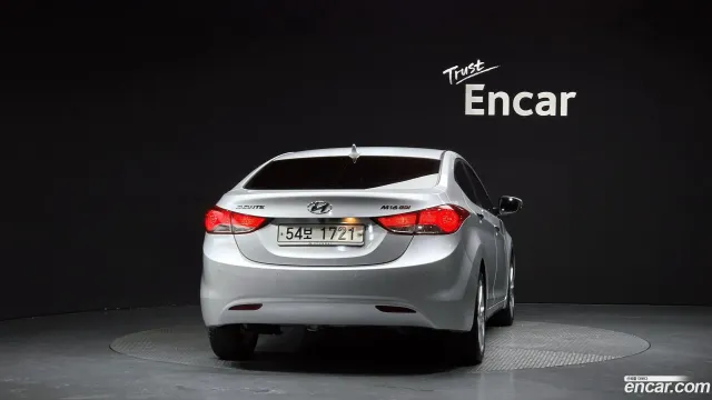 Hyundai Elantra (Avante)