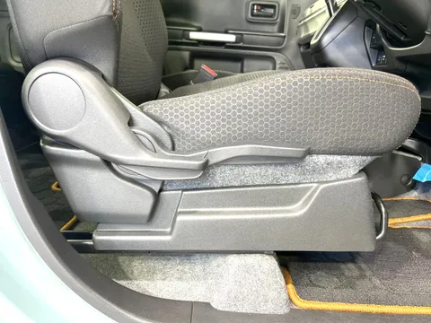 Suzuki Spacia Gear
