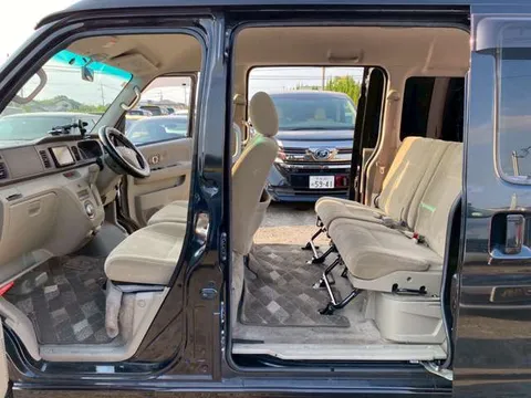Daihatsu Atrai Wagon